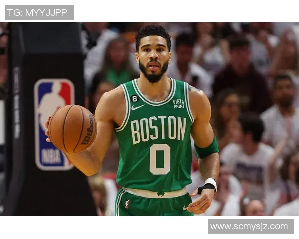 杰森塔图姆如何在NBA赛场上展现出超凡的篮球才华与领导力